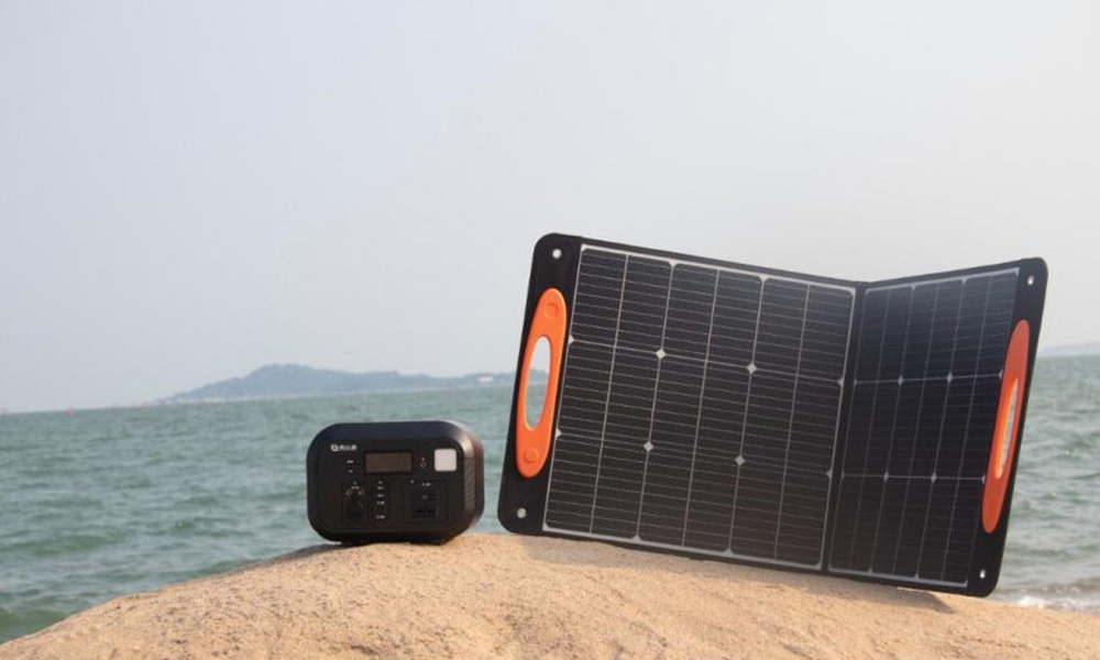 What Is a 100W Flexible Solar Panel? 