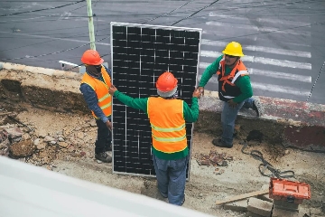 Photovoltaic + rail transit?